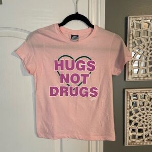 Local Celebrity Hugs Not Drugs T-shirt